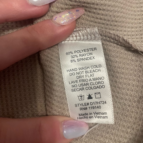 Double Zero Waffle Knit Long-Sleeve Relaxed-Fit Top - Picture 9 of 11